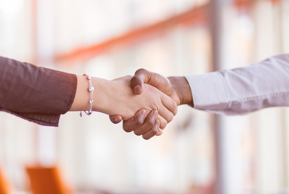 Handshake woman