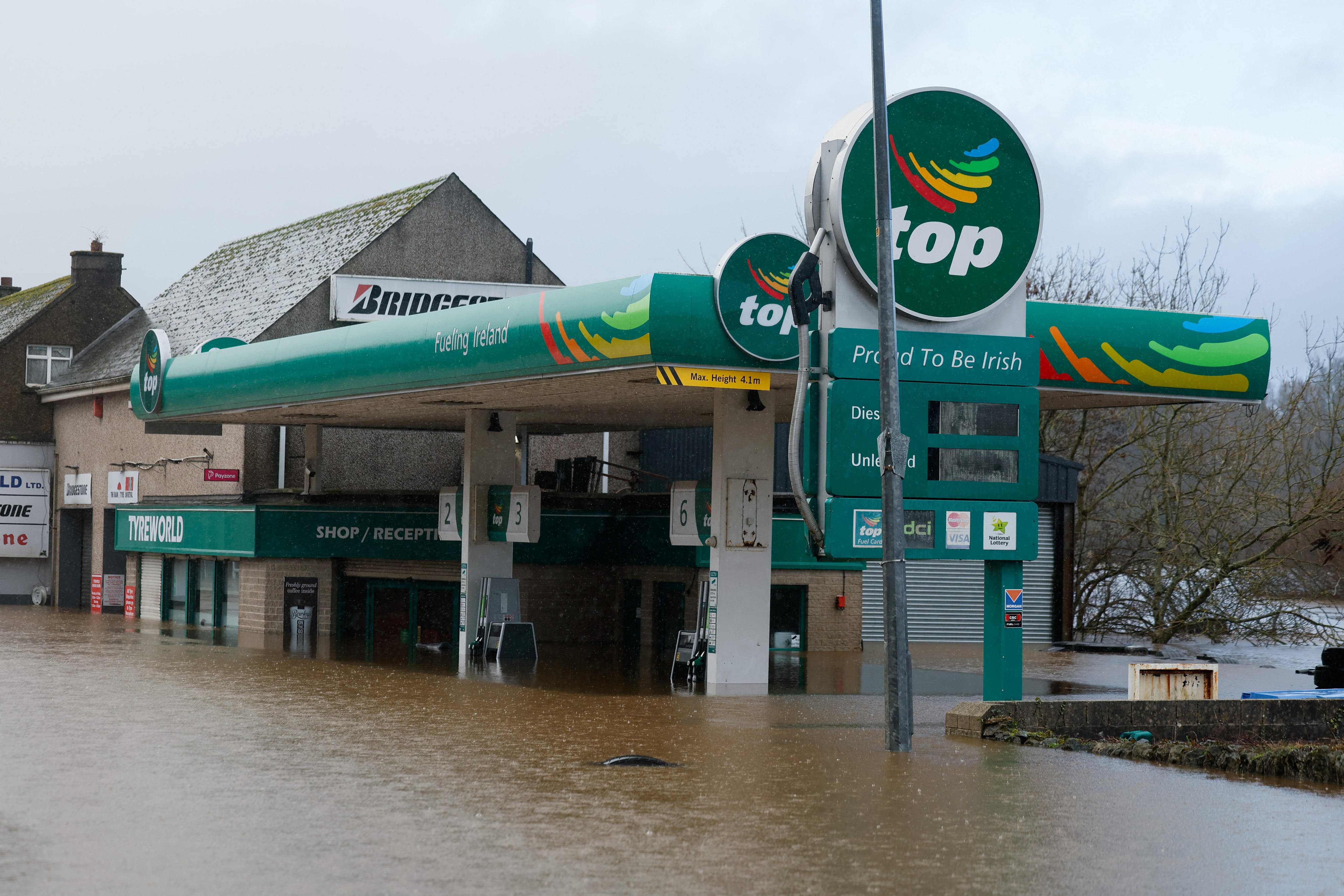 Storm Chandra hits Ireland
